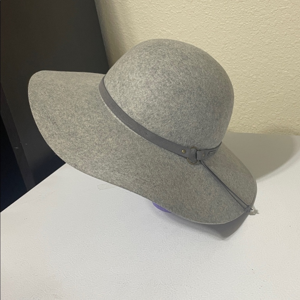 Kooringal Wimen's Gray Wool Wide Brim Hat. Very Good Condition. 100% Wool Felt. - Picture 2 of 13